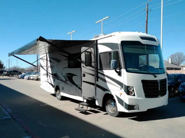 2018 Ford F-53 Base