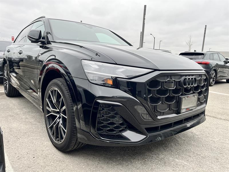 Audi Q8 quattro Progressiv 55 TFSI 2025