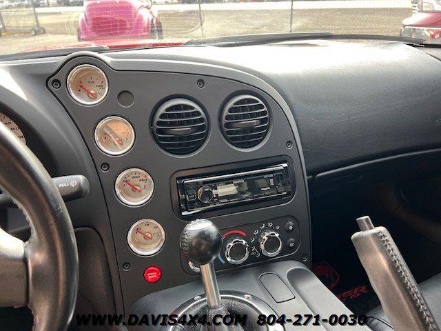 2004 Dodge Viper SRT10