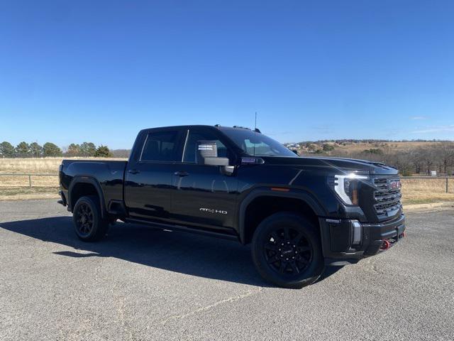 2024 GMC Sierra 2500HD 4WD Crew Cab Standard Bed AT4