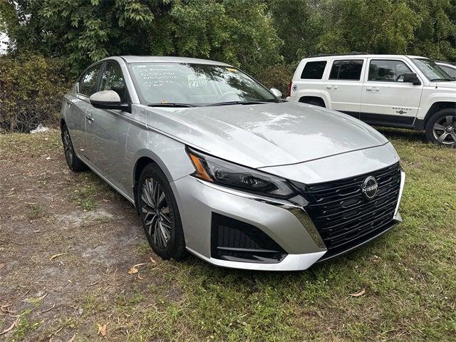 2024 Nissan Altima SV FWD