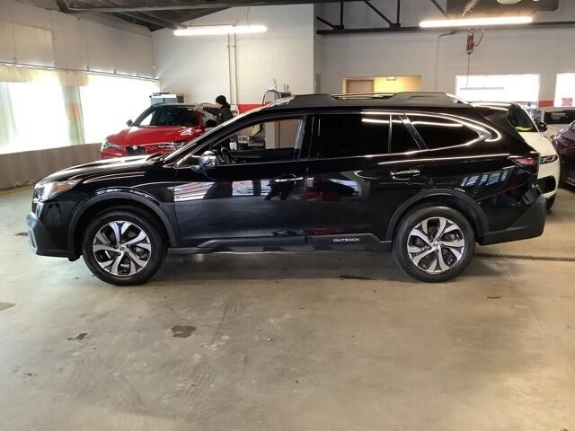 2022 Subaru Outback Touring XT