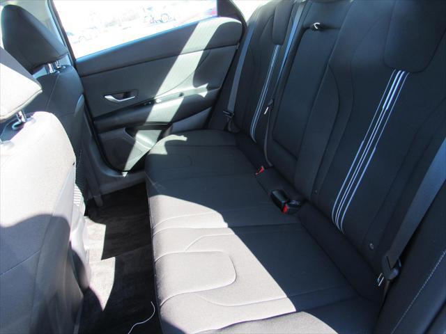 2025 Hyundai Elantra SEL Convenience