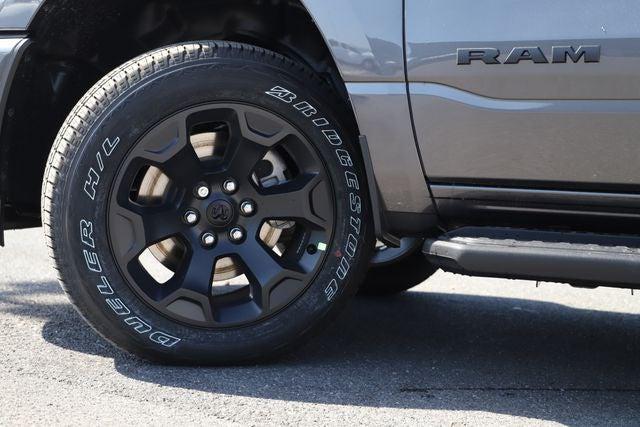 2026 RAM 1500 RAM 1500 EXPRESS CREW CAB 4X4 57 BOX