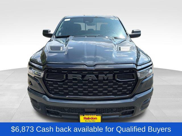2026 RAM 1500 RAM 1500 EXPRESS CREW CAB 4X4 57 BOX