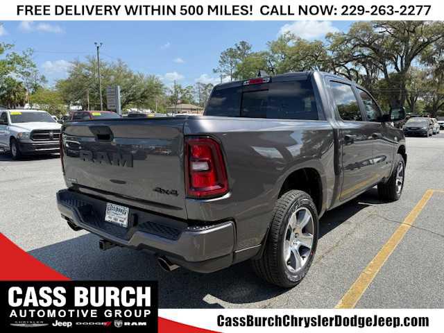 2026 Ram 1500 Express Crew Cab 4x4 57 Box
