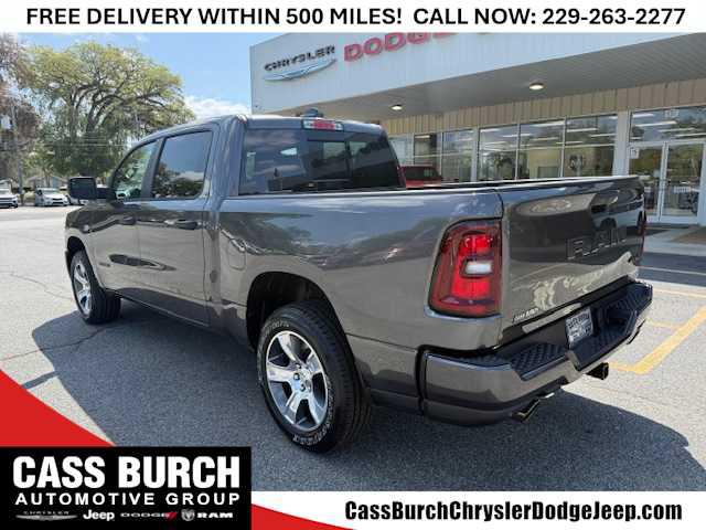 2026 Ram 1500 Express Crew Cab 4x4 57 Box