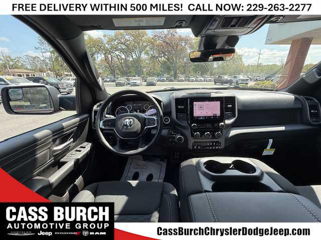 2026 Ram 1500 Express Crew Cab 4x4 57 Box