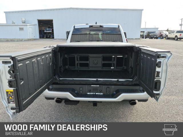 2026 Ram 1500 Limited Crew Cab 4x4 5'7" Box