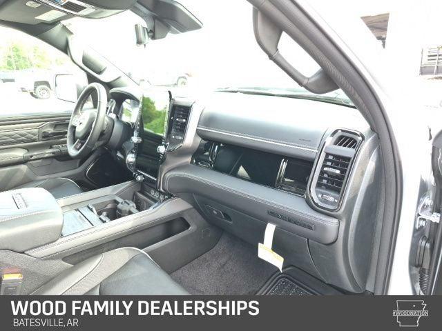 2026 Ram 1500 Limited Crew Cab 4x4 5'7" Box