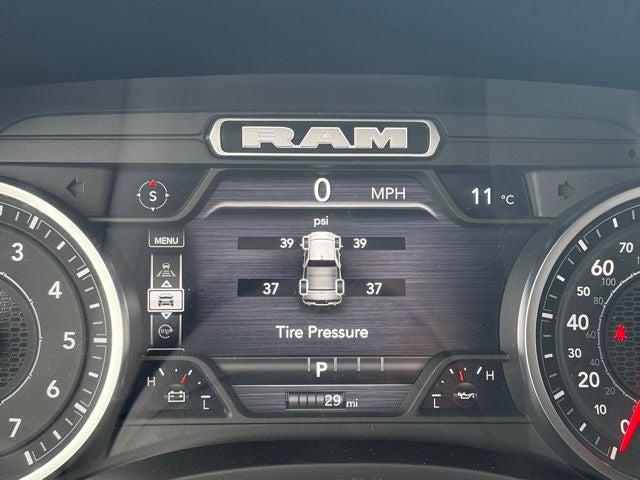 2026 RAM Ram 1500 RAM 1500 EXPRESS CREW CAB 4X4 57 BOX 2026 RAM Ram 1500 RAM 1500 EXPRESS CREW CAB 4X4 57 BOX