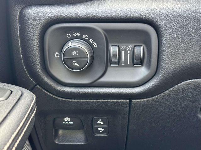 2026 Ram 1500 Laramie Crew Cab 4x4 5'7" Box