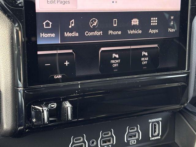2026 Ram 1500 Laramie Crew Cab 4x4 5'7" Box