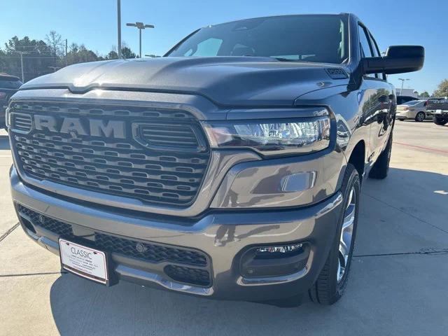 2026 RAM Ram 1500 RAM 1500 EXPRESS CREW CAB 4X2 57 BOX