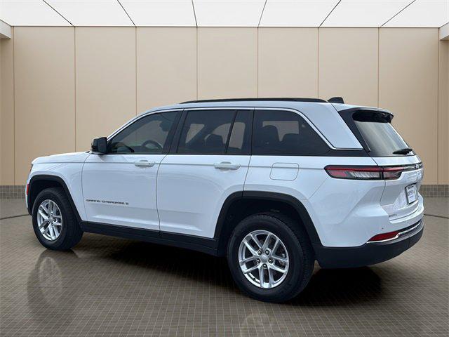 2025 Jeep Grand Cherokee Laredo X 4x2
