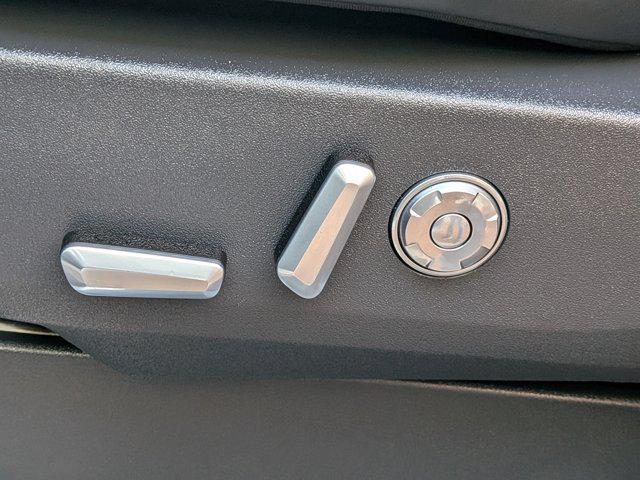 2025 Lincoln Navigator Black Label