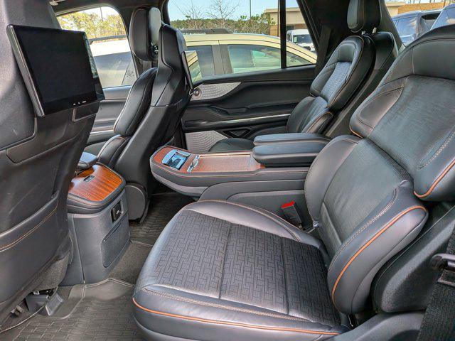 2025 Lincoln Navigator Black Label