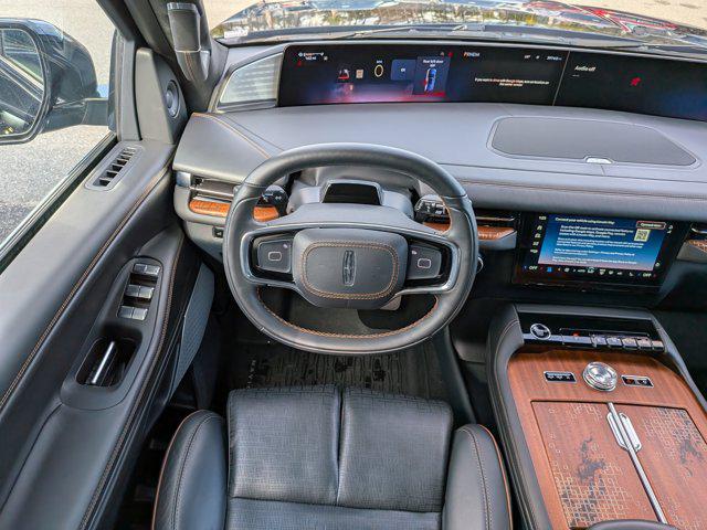 2025 Lincoln Navigator Black Label