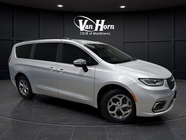 2023 Chrysler Pacifica Limited AWD
