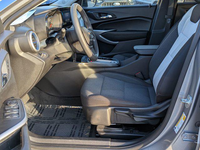 2025 Chevrolet Trax FWD LS
