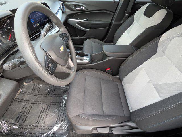 2025 Chevrolet Trax FWD LS