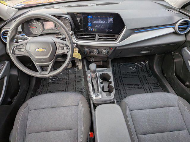 2025 Chevrolet Trax FWD LS