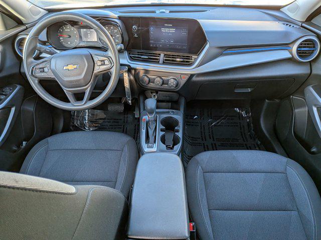 2025 Chevrolet Trax FWD LS