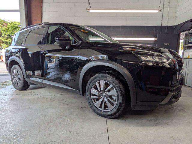 2025 Nissan Pathfinder SV FWD