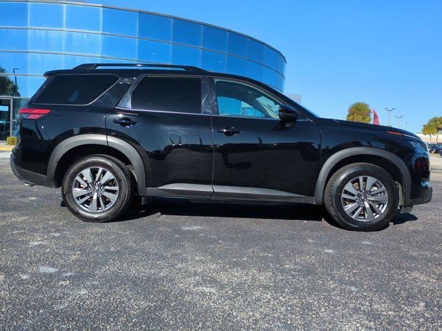 2025 Nissan Pathfinder SV FWD