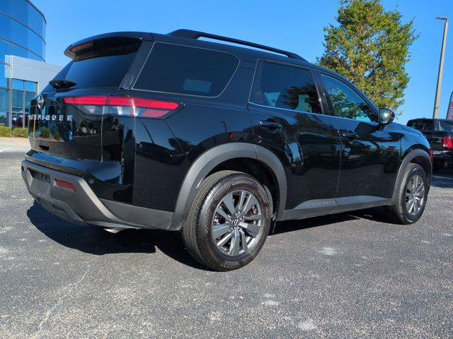 2025 Nissan Pathfinder SV FWD