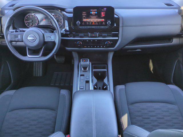2025 Nissan Pathfinder SV FWD