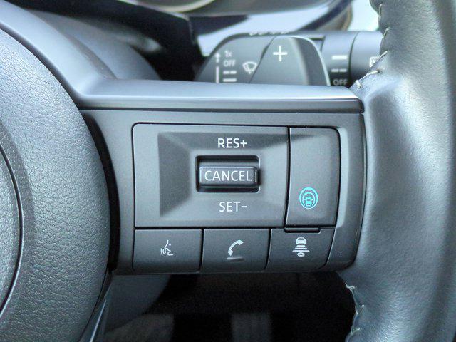 2025 Nissan Pathfinder SV FWD