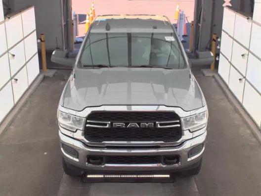 2022 RAM 3500 Tradesman Crew Cab 4x4 8 Box