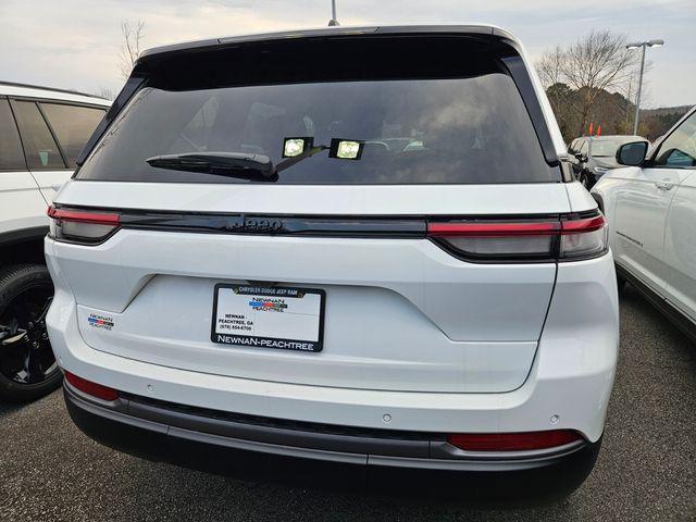 2026 Jeep Grand Cherokee Altitude 4x2