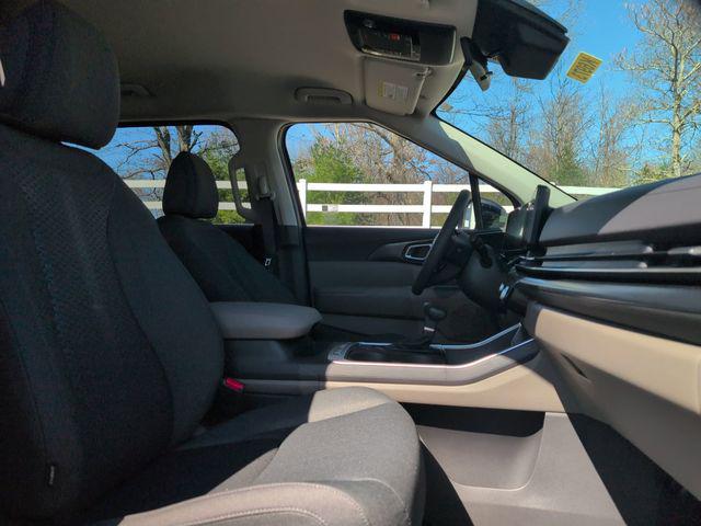 2026 Kia Carnival LX