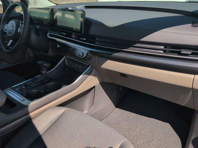 2026 Kia Carnival LX