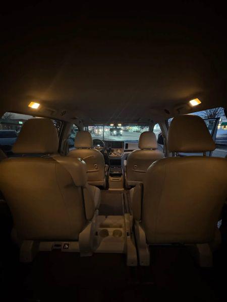 2016 Toyota Sienna XLE 8 Passenger