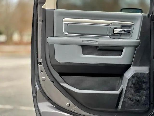 2019 Ram 1500 Classic Big Horn Crew Cab 4x4 5'7" Box
