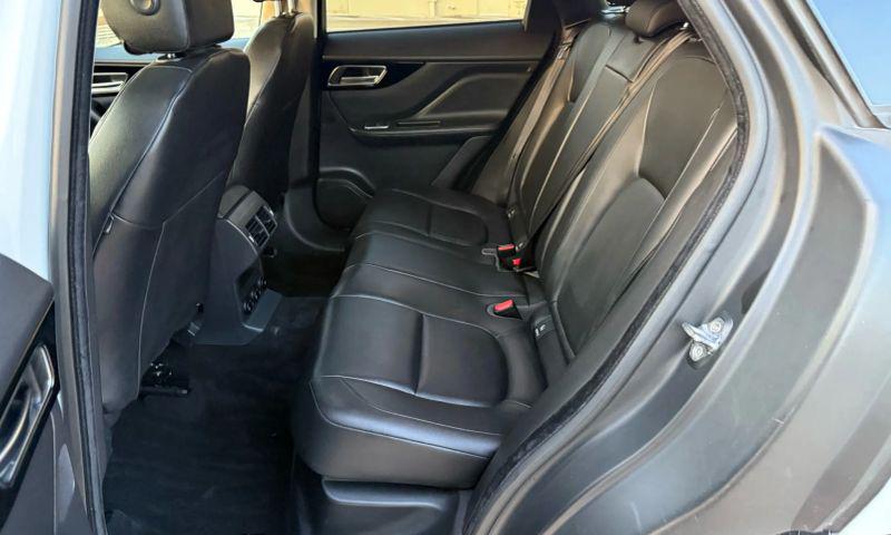 2019 Jaguar F-PACE 25t