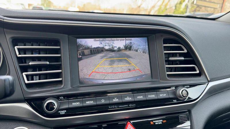 2020 Hyundai Elantra Limited