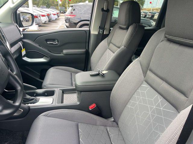 2026 Nissan Frontier Crew Cab SV 4x2