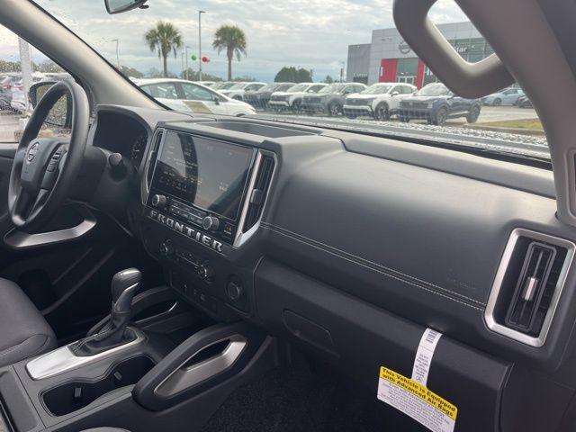 2026 Nissan Frontier Crew Cab SV 4x2