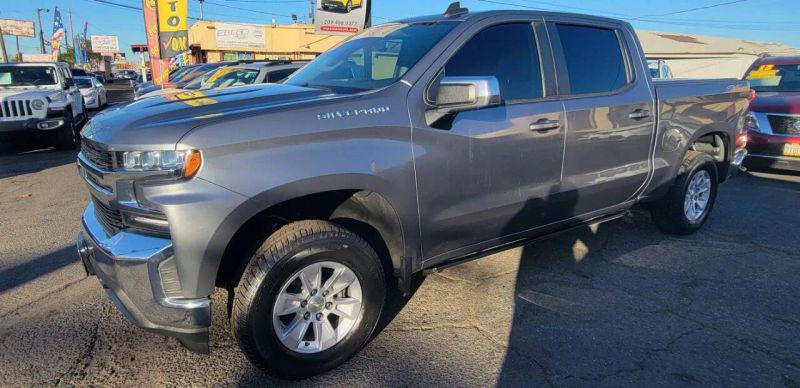 2020 Chevrolet Silverado 1500 4WD Crew Cab Short Bed LT