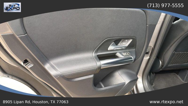 2021 Mercedes-Benz GLA-CLASS GLA 250 250