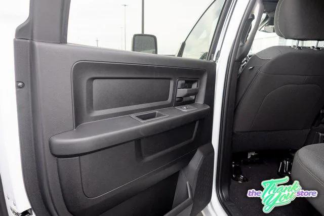2026 Ram 3500 Tradesman Crew Cab 4x4 8' Box