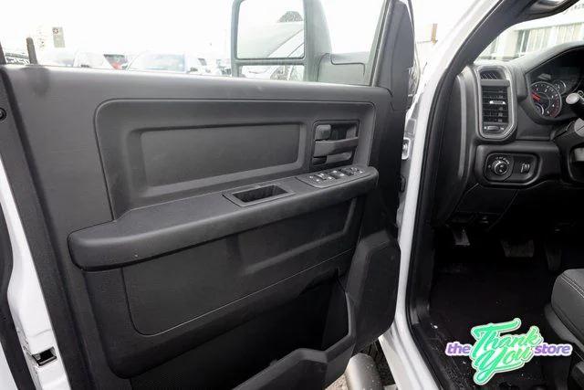 2026 Ram 3500 Tradesman Crew Cab 4x4 8' Box
