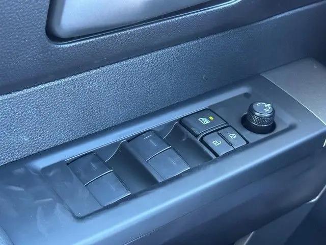2026 Toyota Tundra SR5 CrewMax 5.5' Bed