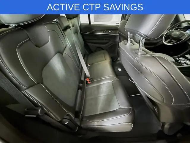 2026 Jeep Grand Cherokee Altitude 4x4