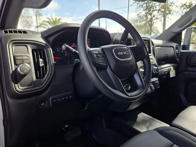 2026 GMC Sierra 3500HD Pro