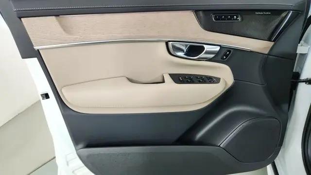 2026 Volvo XC90 Plug-In Hybrid Plus, T8 AWD, Electric/Gasoline, Bright, 7 Seats